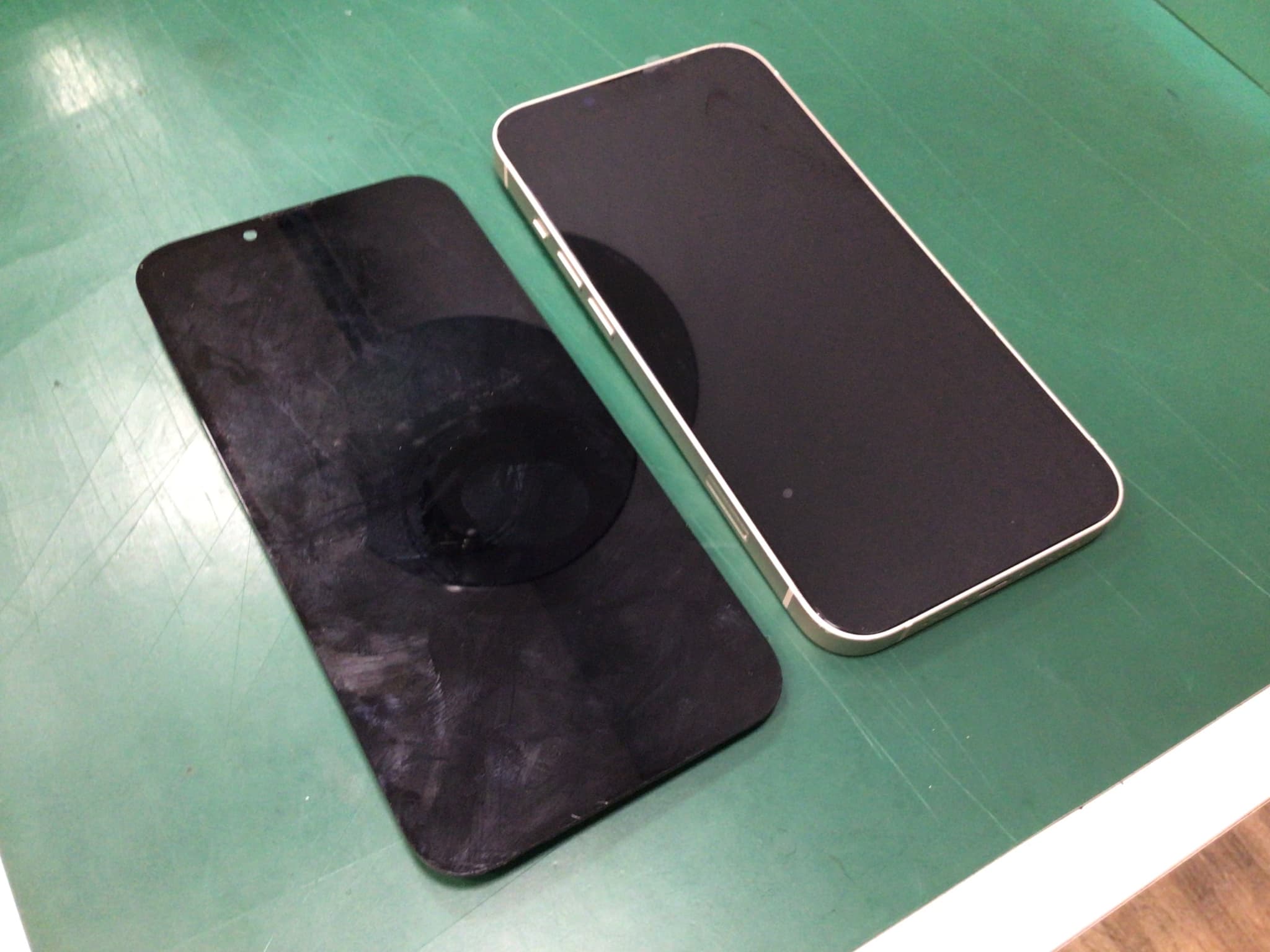 ふじみ野市、川越市、所沢市でiPhone13の液晶画面交換ならスマホ修理工房イオン大井店にお任せください！